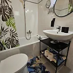 The Greenest Vintage Apartment